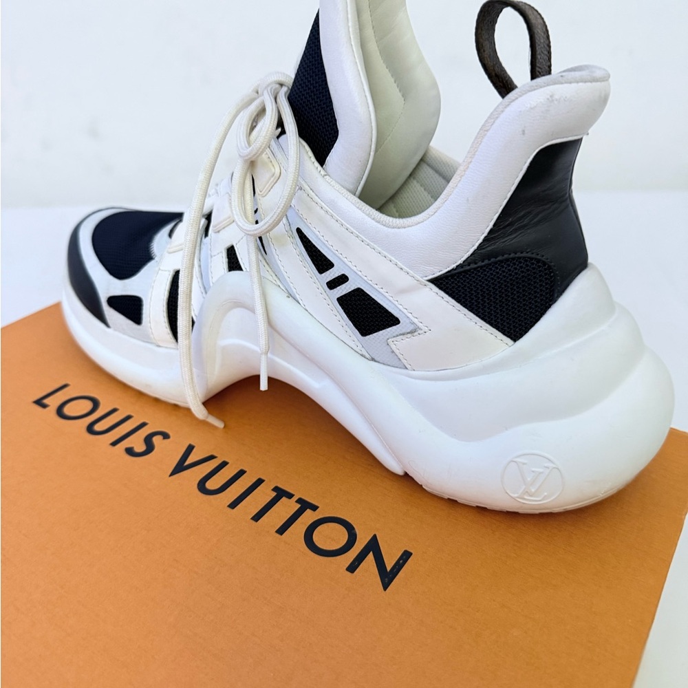 Louis Vuitton Navy and White Athletic Shoes - Picture 3 of 7